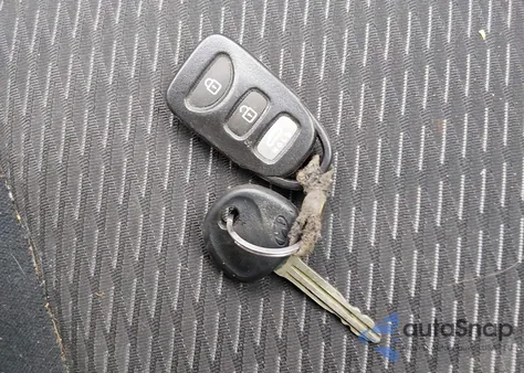 2013 Hyundai Genesis 2.0T z USA, uszkodzony, nr VIN KMHHT6KD7DU091971